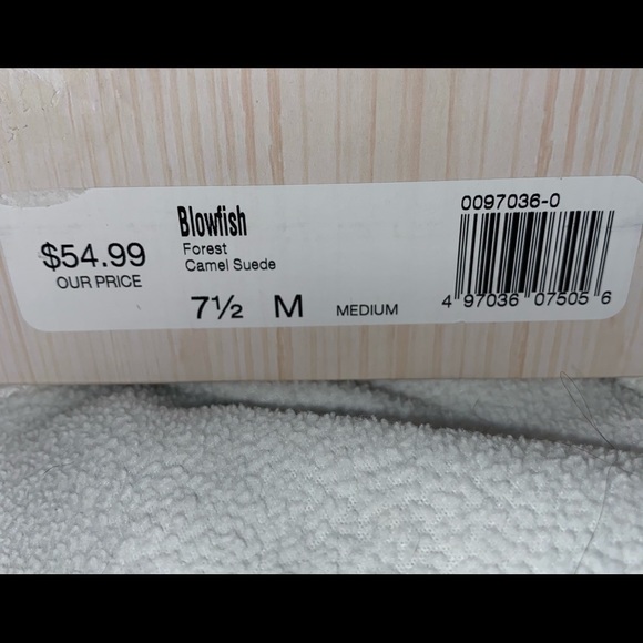 NWT BLOWFISH SNEAKERS - Picture 4 of 5